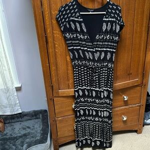 Lucky Brand stretch, faux wrap maxi dress, black and white pattern, size small